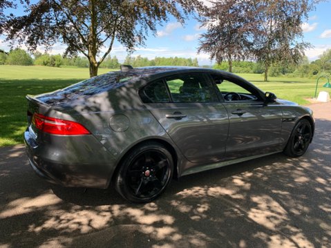 Jaguar XE 2.0 Diesel R-SPORT 20