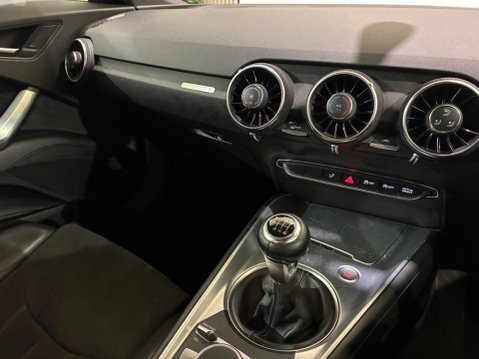Audi TT 1.8 TFSI S line Euro 6 (s/s) 3dr 28