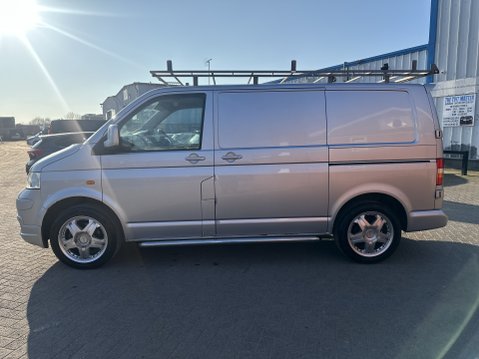 Volkswagen Transporter T5 T30 SPORTLINE SWB 174 BHP 05-1 PREVIOUS OWNER 4