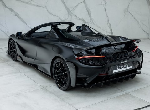McLaren 765LT Spider 14