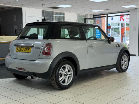 Mini Hatch 1.6 Cooper Euro 5 (s/s) 3dr 3