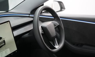 Tesla Model 3 LONG RANGE AWD Enhanced Autopilot AutoPark & Summon              13