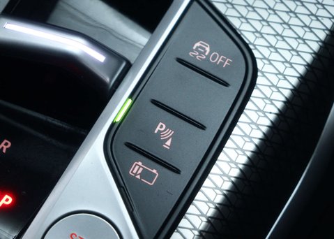 BMW 3 Series 2.0 330E M Sport Auto 4dr 35