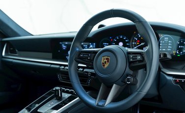 Porsche 911 (992) Carrera S 9