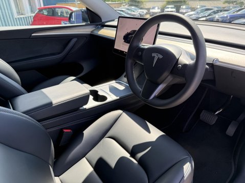Tesla Model Y SUV 5dr Electric Auto RWD (346 ps) 3