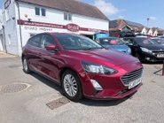 Ford Focus 1.0 TITANIUM 4