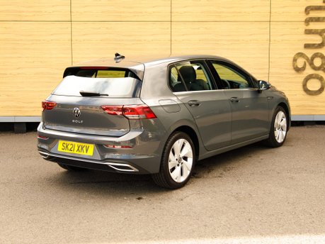 Volkswagen Golf STYLE TSI