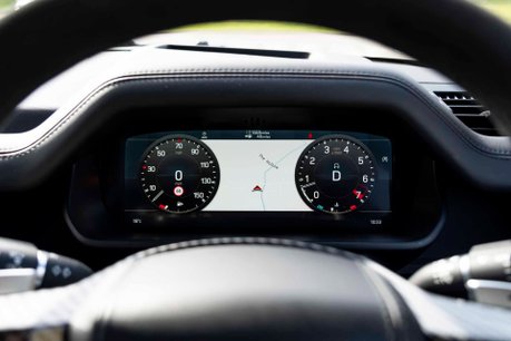 Land Rover Defender 90 V8. PLUMB BODYKIT. URBAN WHEELS. CARBON FIBRE INTERIOR. 11