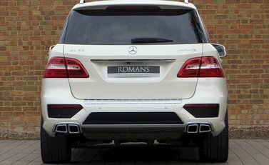 Mercedes-Benz M Class AMG 13