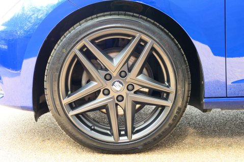 SEAT Leon 1.5 Leon FR Black Edition TSi Evo 5dr 11