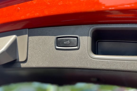 Porsche Macan PDK 53