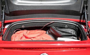 Alfa Romeo 8C Spider 28