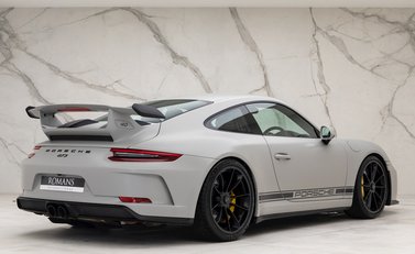 Porsche 911 GT3 (991.2) 7