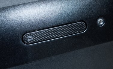 Aston Martin V12 Vantage S ROADSTER 35