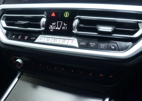 BMW 3 Series 2.0 320i M Sport Saloon 4dr Petrol Auto Euro 6 (s/s) (184 ps) 35