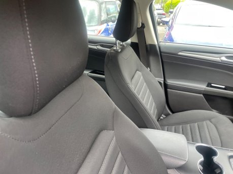 Ford Mondeo ZETEC EDITION ECOBLUE 8