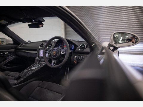 Porsche 718 Cayman 2.5T GTS PDK Euro 6 (s/s) 2dr 36