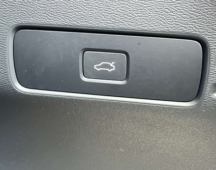 Volvo XC40 2.0 XC40 + B4 MHEV Auto 5dr 51
