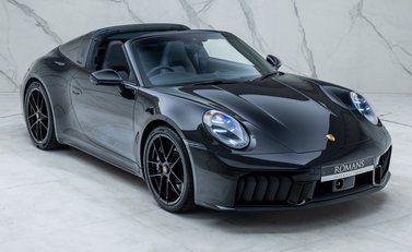 Porsche 911 Targa 4 GTS (992.2) 14