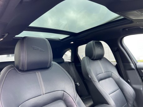 Jaguar F-Pace 2.0 D200 MHEV R-Dynamic SE Auto AWD Euro 6 (s/s) 5dr 16