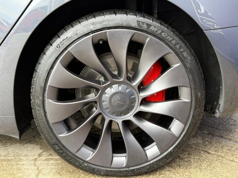 Tesla Model 3 (Dual Motor) Performance Saloon 4dr Electric Auto 4WDE (Performance Upgrade 16