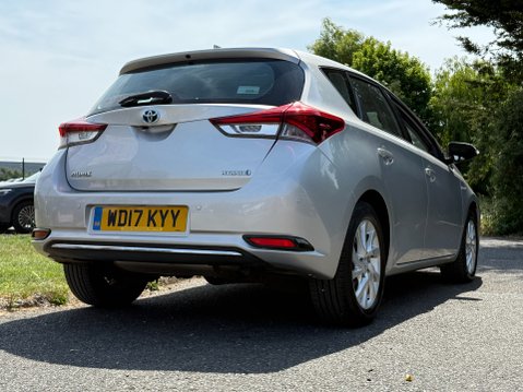Toyota Auris VVT-I HYBRID BUSINESS EDITION TSS 44