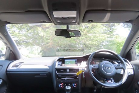Audi A4 2.0 TDI S line Euro 5 (s/s) 4dr 7