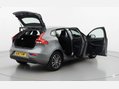 Volvo V40 2.0 V40 Momentum Nav+ T2 5dr 18