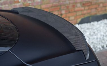 Aston Martin DBS Superleggera 30