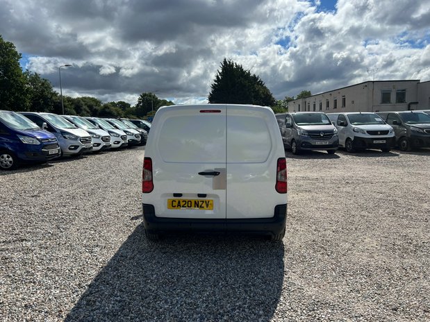 Citroen Berlingo SWB L1H1 Low Roof Enterprise Air Con Cruise Sensors EURO 6 NO VAT 7