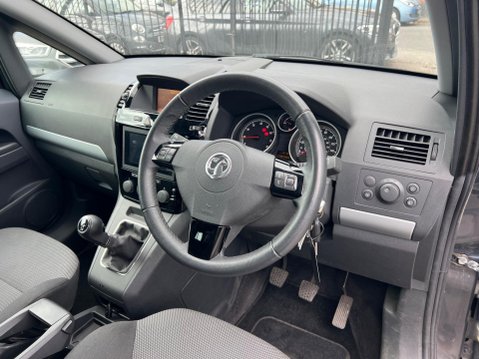 Vauxhall Zafira 1.8 16V Exclusiv Euro 5 5dr 18