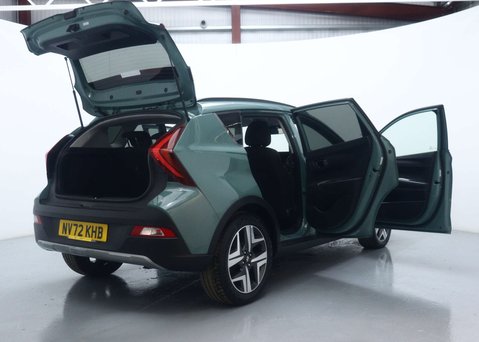 Hyundai BAYON 1.0 T-GDi MHEV Premium SUV 5dr Petrol Hybrid DCT Euro 6 (s/s) (120 ps) 57