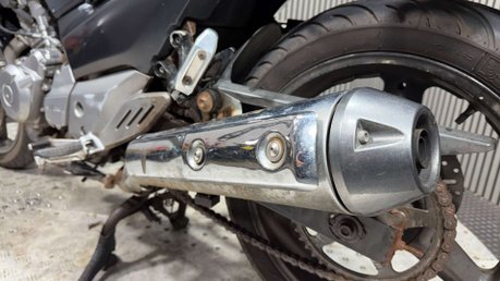 Suzuki Inazuma GW 2013 13K GOOD RUNNING PROJECT BIKE SPARES OR REPAIR 250CC A2 18