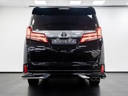 Toyota Alphard 2.5 MPV 2.5 SUV Automatic Petrol 10