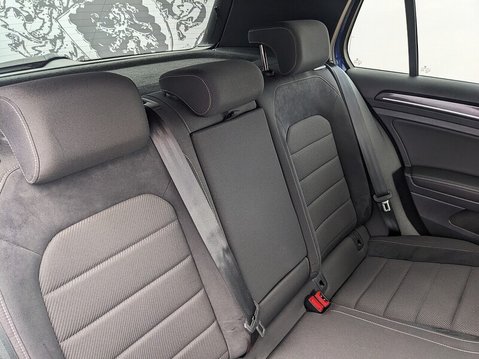 Volkswagen Golf R TSI 4MOTION DSG 17