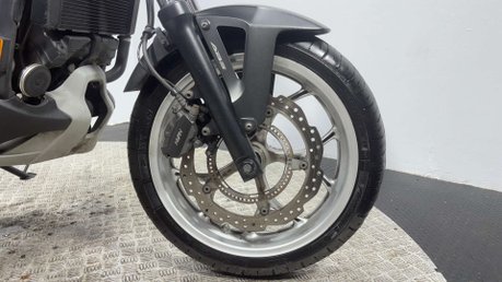 Honda NC750X 2016 39K NEW MOT IDEAL COMMUTER BIKE RIDES GREAT 750CC A2 32