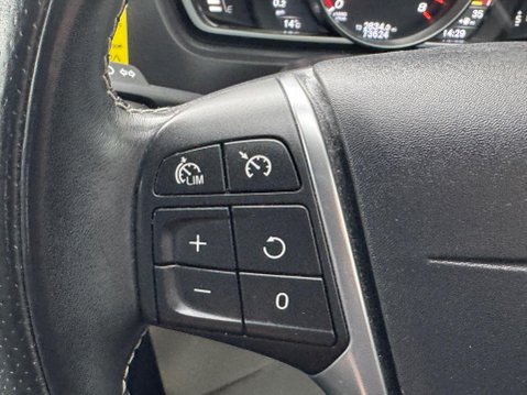 Volvo V40 1.5 T2 R-Design Edition Auto Euro 6 (s/s) 5dr 24