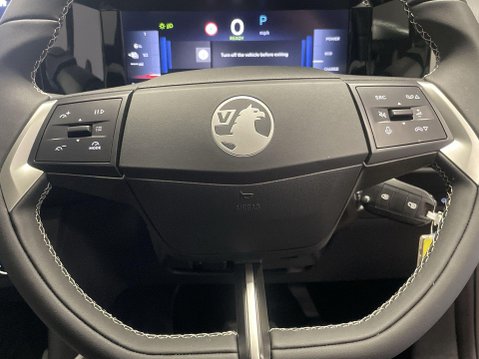 Vauxhall Frontera 44kWh Design SUV 5dr Electric Auto (113 ps) Parking Sensors 21