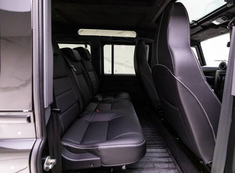 Land Rover Defender 110 XS 12