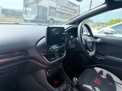 Ford Fiesta 1.0 ST-LINE 10