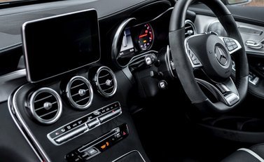 Mercedes-Benz GLC 63 S 4Matic 17