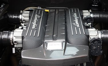 Lamborghini Murcielago LP 670-4 SV 18