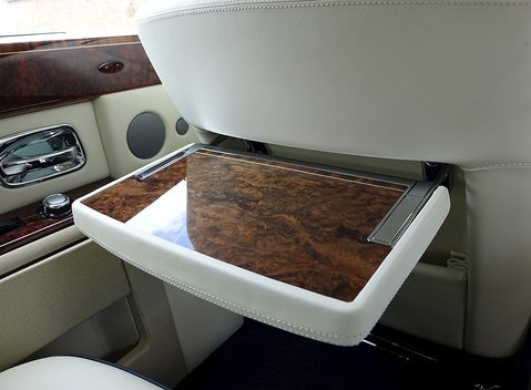 Rolls-Royce Phantom Series II 20