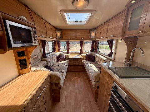 Bailey Unicorn Seville  11