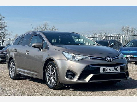 Toyota Avensis 1.6 D-4D Business Edition Plus Touring Sports Euro 6 (s/s) 5dr 2