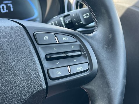 Hyundai i10 MPI PREMIUM 30