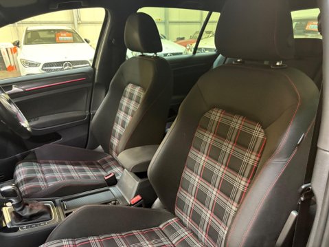 Volkswagen Golf 2.0 TSI GTI Performance DSG Euro 6 (s/s) 5dr 12