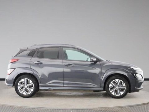 Hyundai KONA PREMIUM 4