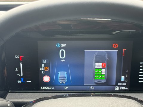 Ford Tourneo Custom Titanium Luxe | 9 Seat | Auto | L2 LWB | 320 | Euro 6 | £31,993 + vat 18