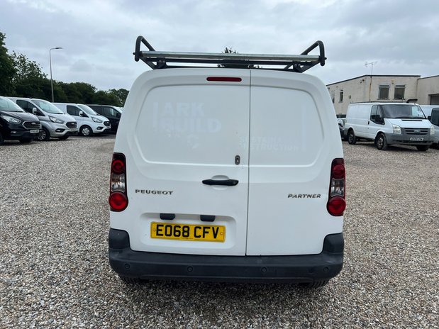 Peugeot Partner SWB L1H1 Low Roof Professional Air Con EURO 6 NO VAT 7